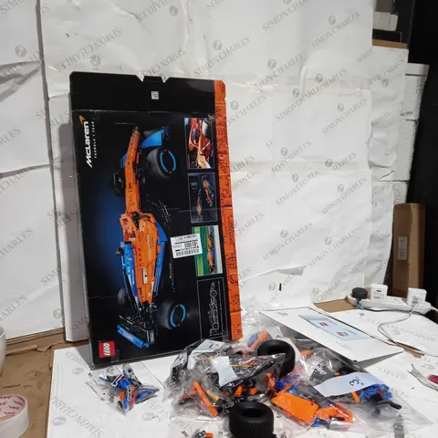 LEGO TECHNIC MCLAREN FORMULA 1 RACE CAR SET