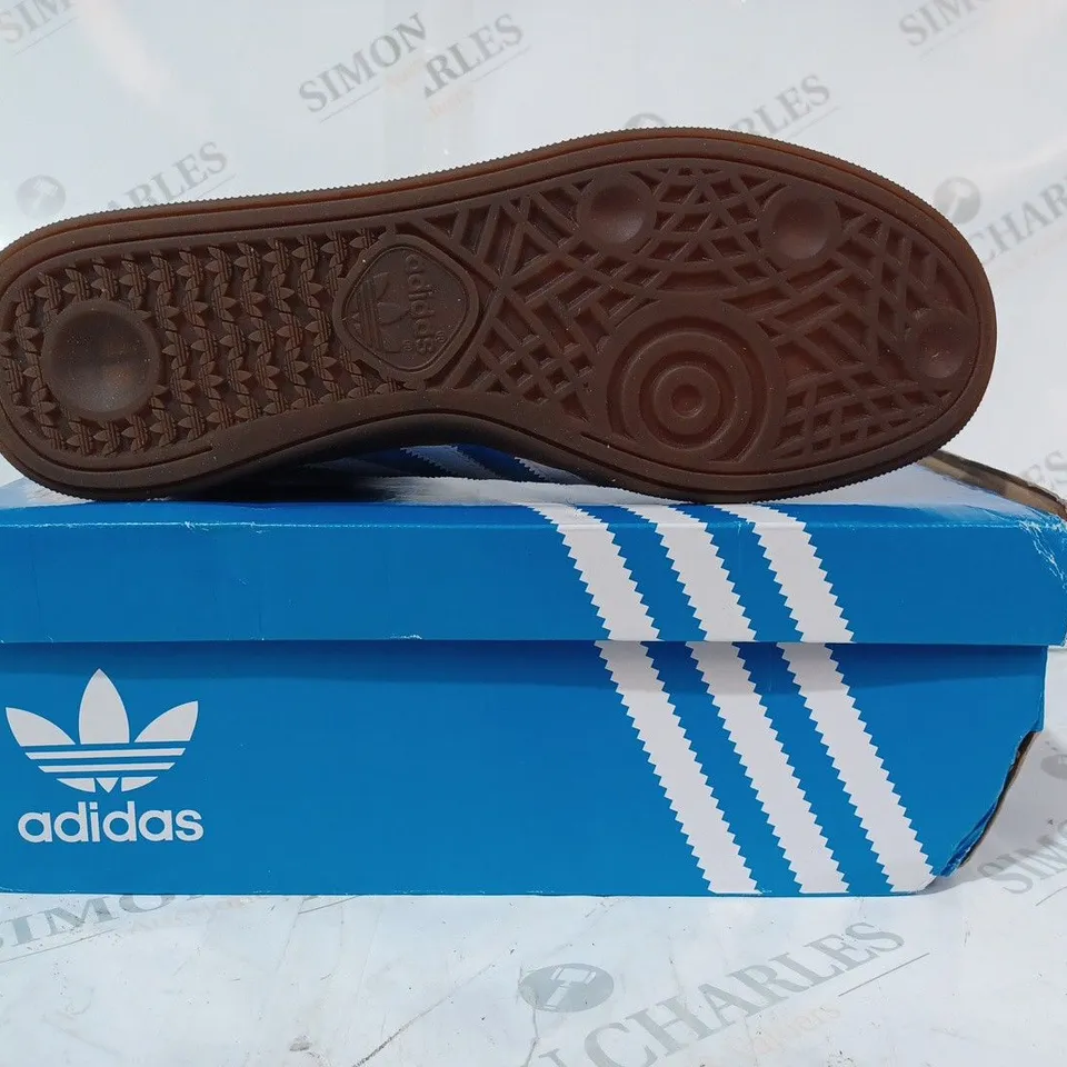 BOXED PAIR OF ADIDAS HANDBALL SPEZIAL SHOES IN BLUE/WHITE UK SIZE 11
