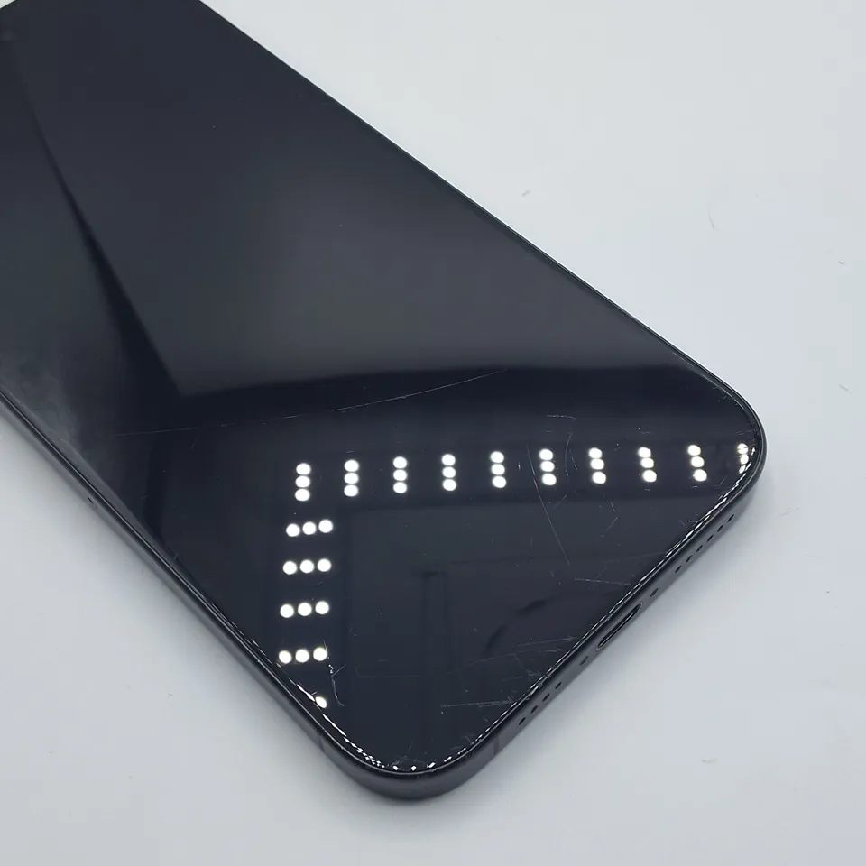 UNBOXED APPLE IPHONE 16 PRO MAX 512GB IN TITANIUM BLACK