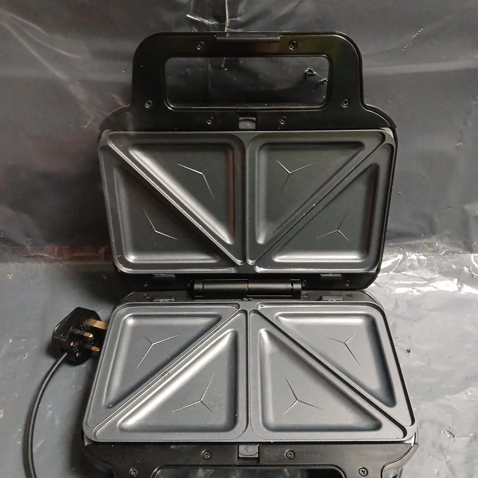 BREVILLE TOASTIE MAKER MACHINE 