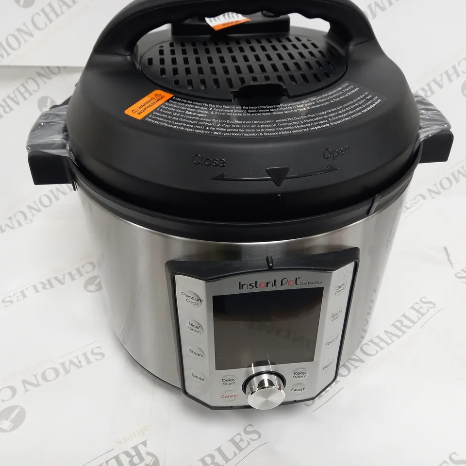 BOXED INSTANT POT DUO EVO PLUS 10-IN-1 PRESSURE COOKER 