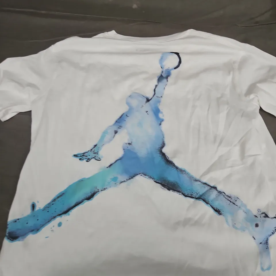 AIR JORDAN GRAPHIC TEE - SIZE SMALL