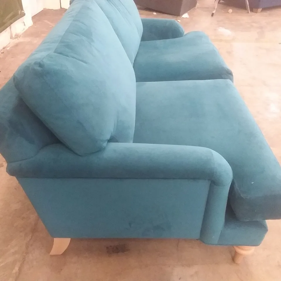 QUALITY BRITISH DESIGNER LOUNGE CO. ROSE 2.5 SEATER SOFA TEAL PLUSH FABRIC 
