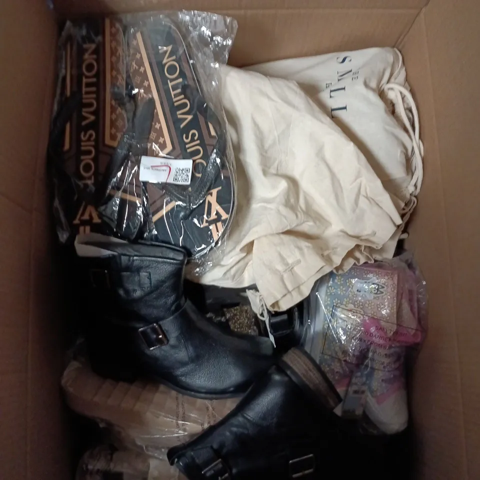 LARGE BOX OF APPROXIMATELY 15 ASSORTED CLOTHING ITEMS IN VARIOUS COLOURS, STYLES AND SIZES - COLLECTION ONLY