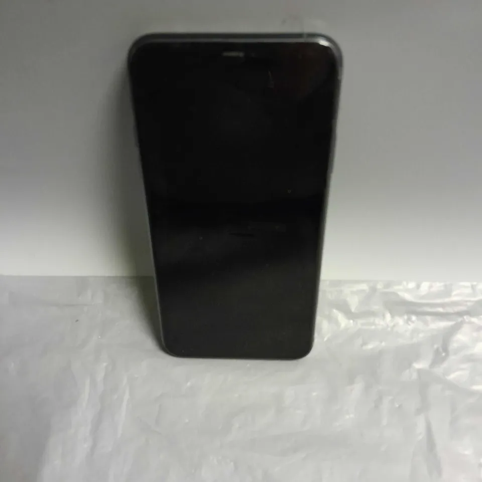 APPLE IPHONE 11 PRO IN GREEN