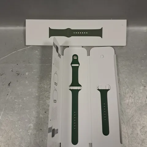 BOXED APPLE WATCH STRAP - CLOVER SPORT BAND - 45MM	