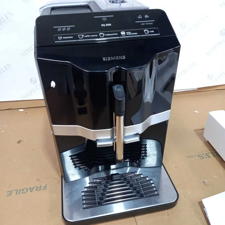 SIEMENS EQ300 BEAN TO CUP COFFEE MACHINE