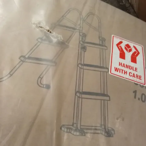 BOXED LADDER