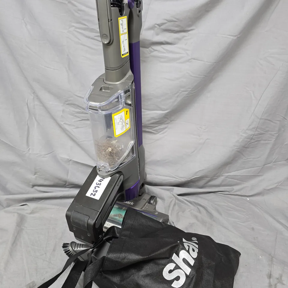 SHARK DUO CLEAN DETECT VACUUM CLEANER