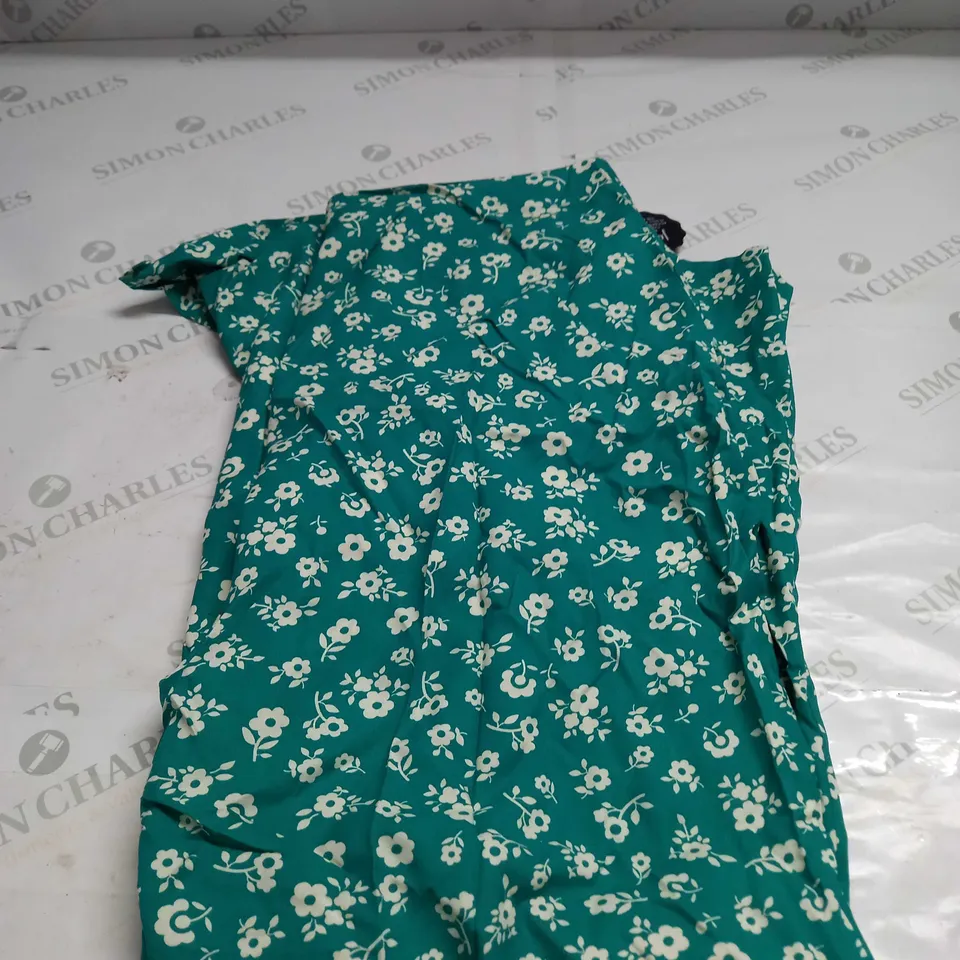 JOANIE ROMILY FLORAL PATTERN TROUSERS SIZE 20