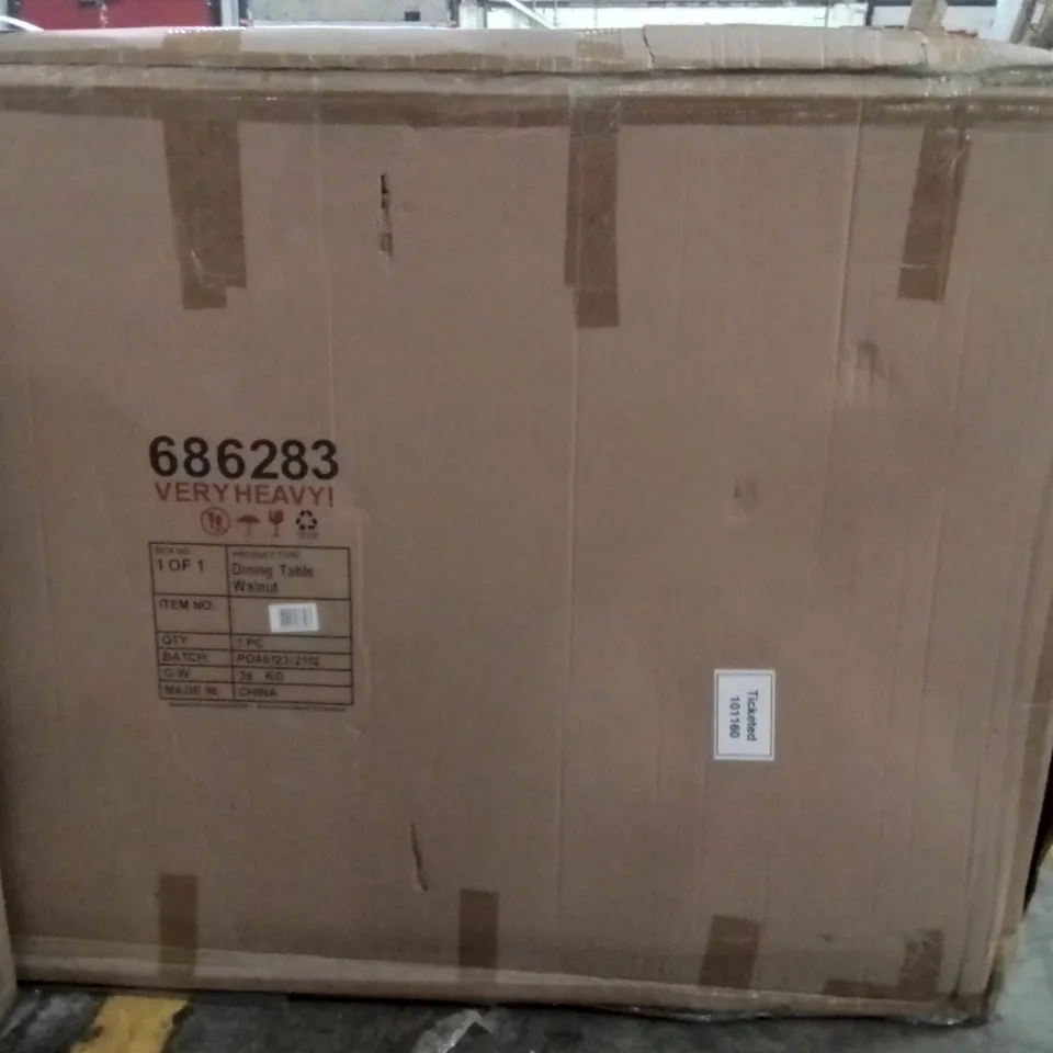 BOXED DINING TABLE WALNUT 