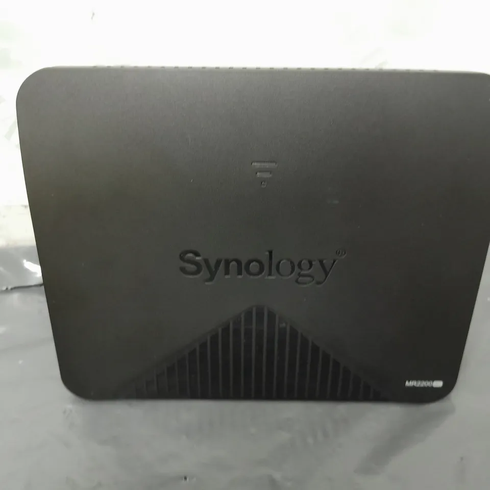 SYNOLOGY MR2200AC WIRELESS MESH ROUTER