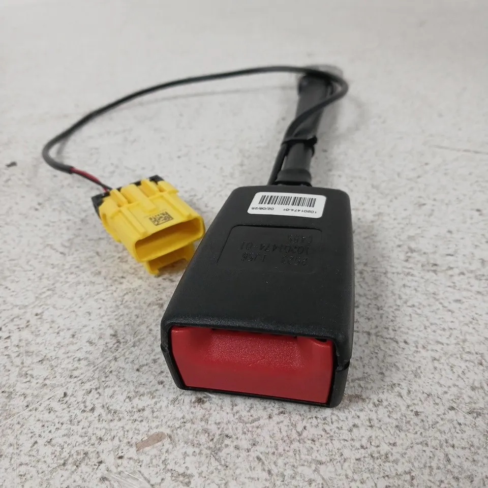 AUTOMOTIVE ELECTRICAL SWITCH WITH YELLOW CONNECTOR (CAR PART) – WIRING HARNESS