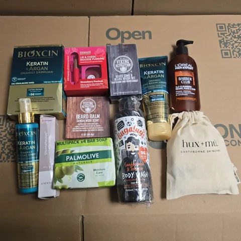 LOT OF APPROXIMATELY 14 ASSORTED HEALTH AND BEAUTY ITEMS TO INCLUDE LOREAL CLEANSER, VIKING BEARD BRUSH SET AND PALMOLIVE SOAP