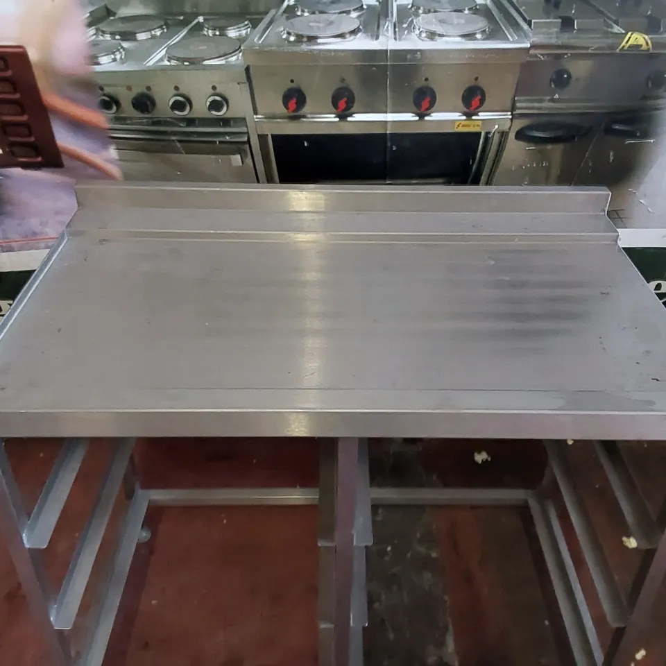 STAINLESS STEEL CATERING FOOD PREP STATION 