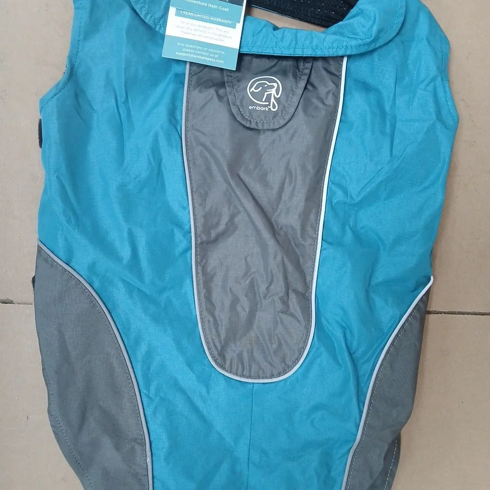 EMBARK ADVENTURE RAIN COAT