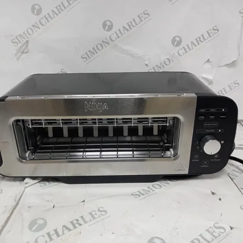 BOXED NINJA 2 IN 1 TOASTER & GRILL ST100UK