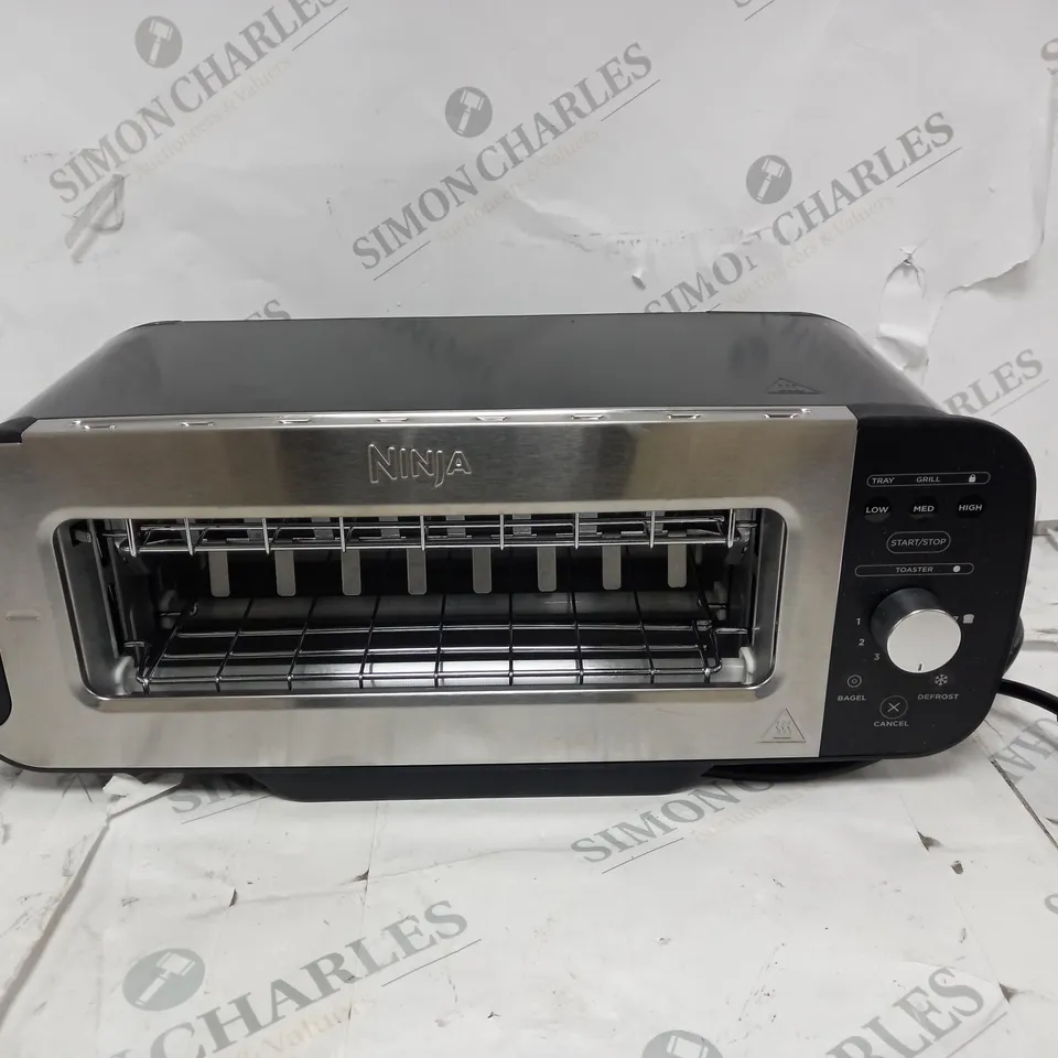 BOXED NINJA 2 IN 1 TOASTER & GRILL ST100UK