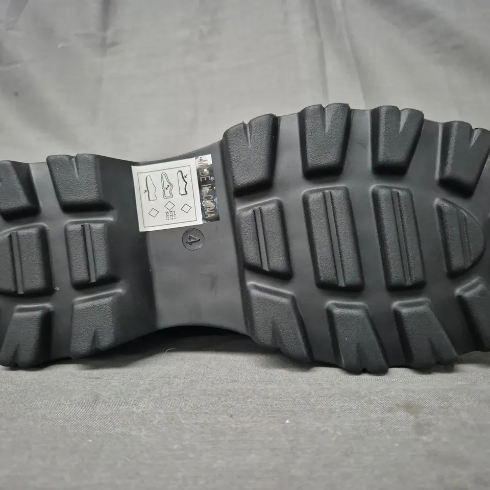 BOXED PAIR OF KOI TRIDENT MARY JANES IN BLACK UK SIZE 4