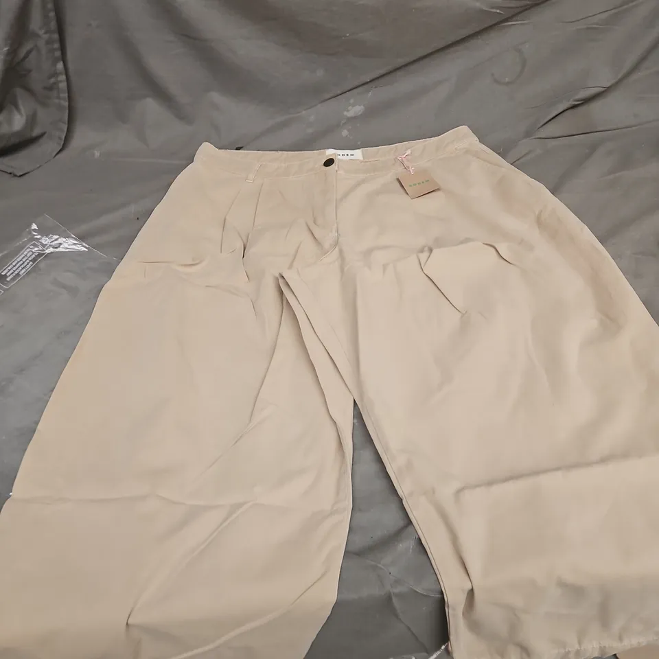BODEN WOMEN'S BEIGE TROUSERS UK 20 (US 16-18) – NEW WITH TAGS
