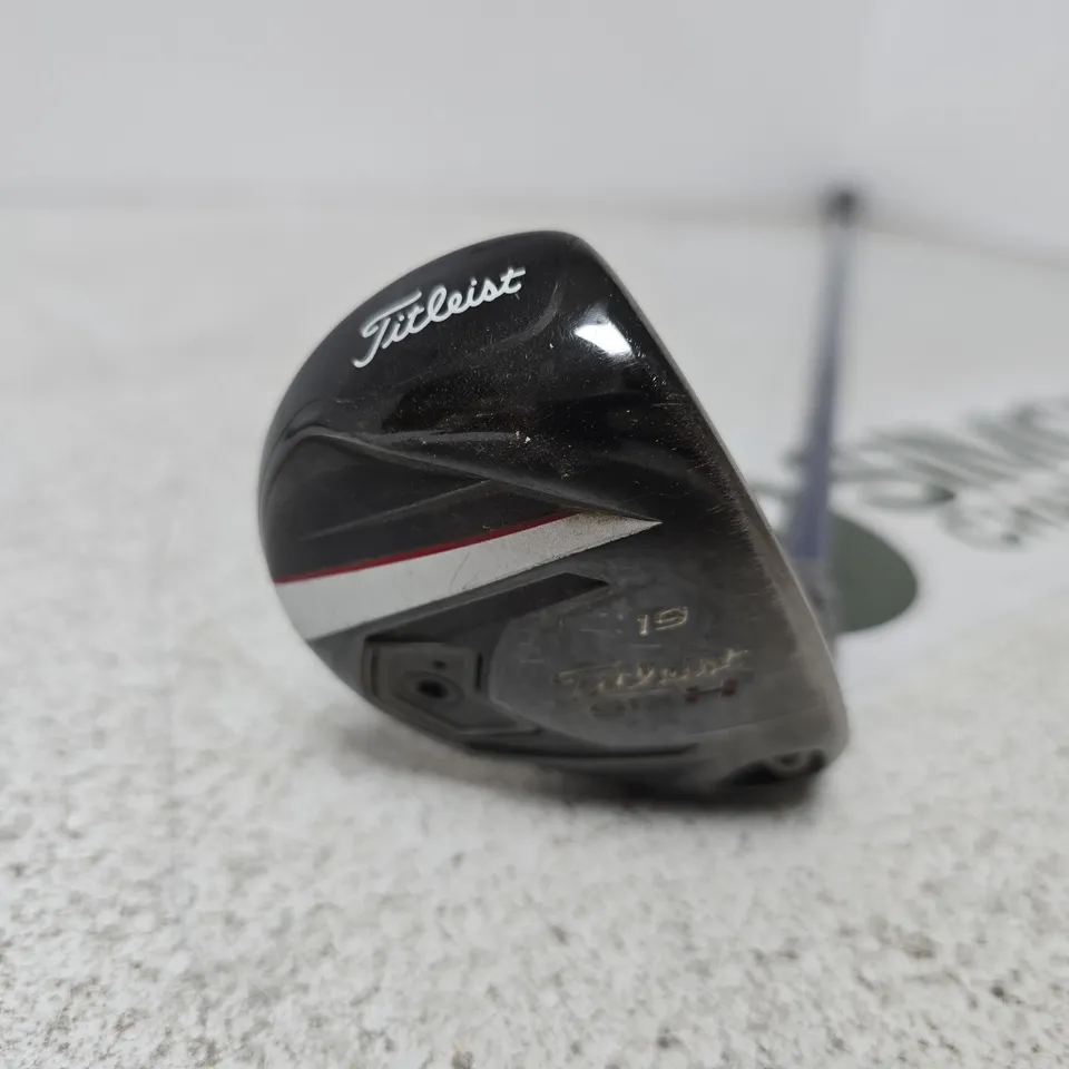 TITLEIST GOLF DRIVER HEAD WITH BLUE PROJECT X SHAFT