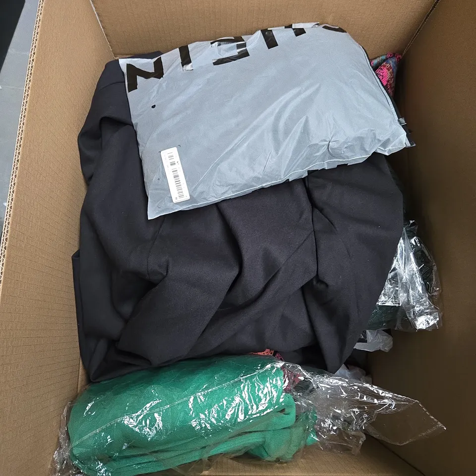 LARGE BOX OF ASSORTED CLOTHING ITEMS IN VARIOUS STYLES, COLOURS AND SIZES