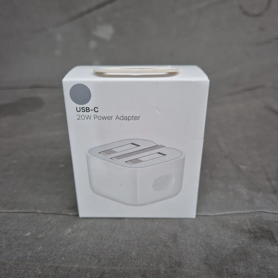 BAG OF APROX 20 USB-C 20W POWER ADAPTER