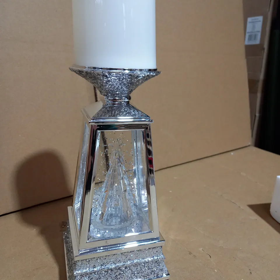 JULIEN MACDONALD FLAMELESS CANDLE HOLDER WITH SWIRLING GLITTER CHRISTMAS TREE 