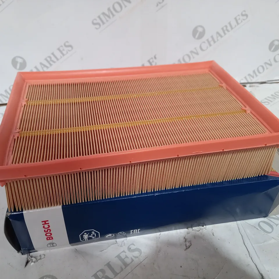 BOXED BOSCH S 0104 AIR FILTER 