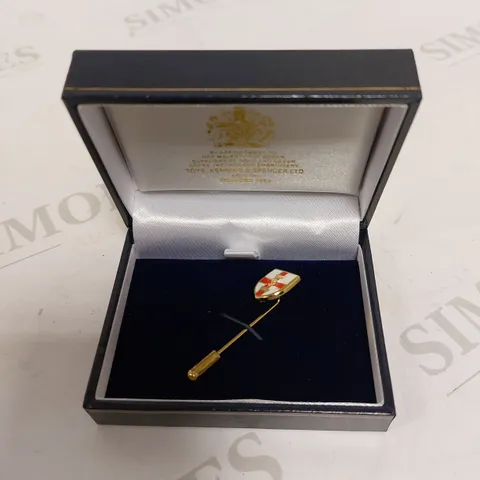 TOYE, KENNING & SPENCER ENGLISH ROSE CLOTHES PIN