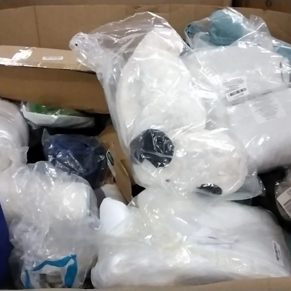 PALLET OF ASSORTED ITEMS INCLUDING FIXKIT EXPANDABLE HOSE, FLEXI HOSE, RETRACTABLE GARDEN HOSE 100FT, FEAGAR DONUT CUSHION, ECOSAFETER MEMORY FOAM PILLOW 