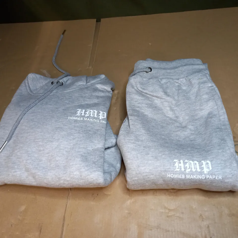 MENS HMP GREY TRACKSUIT SIZE M