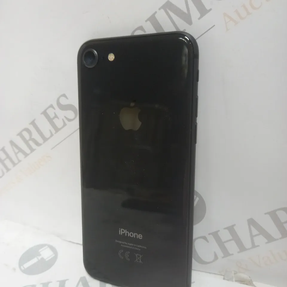 APPLE IPHONE SE IN BLACK