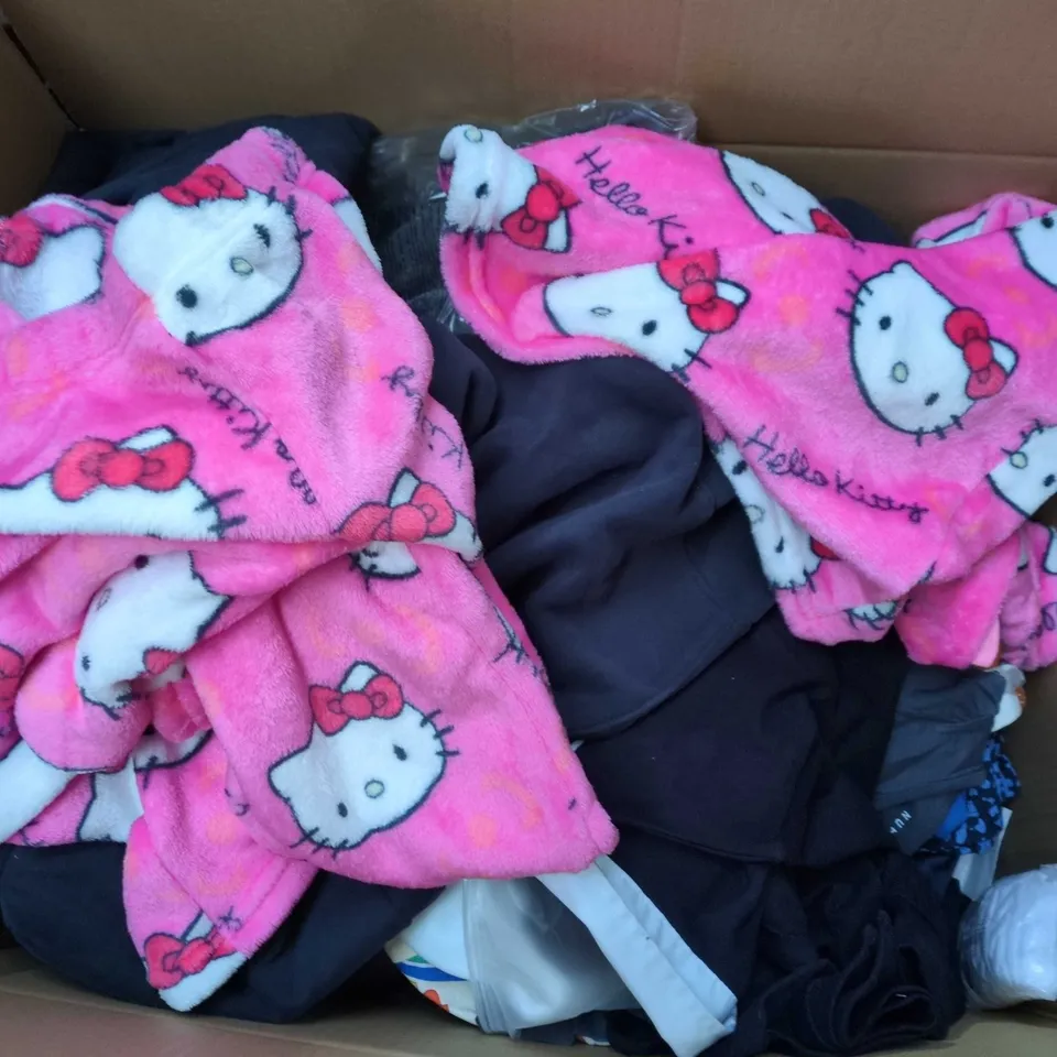 APPROXIMATELY 30 ASSORTED KIDS CLOTHING ITEMS IN VARIOUS STYLES, SIZES & COLOURS TO INCLUDE BRANDS SUCH AS ADIDAS, THE SHEEP GAME, M&S, ETC - COLLECTION ONLY