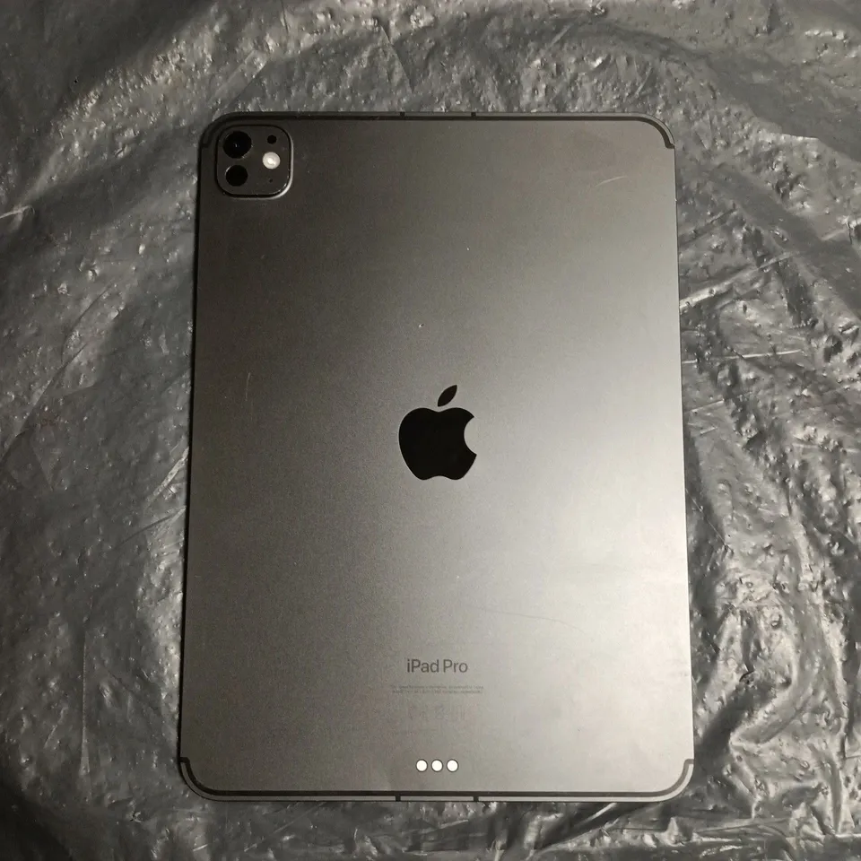 APPLE IPAD PRO A2837 TABLET