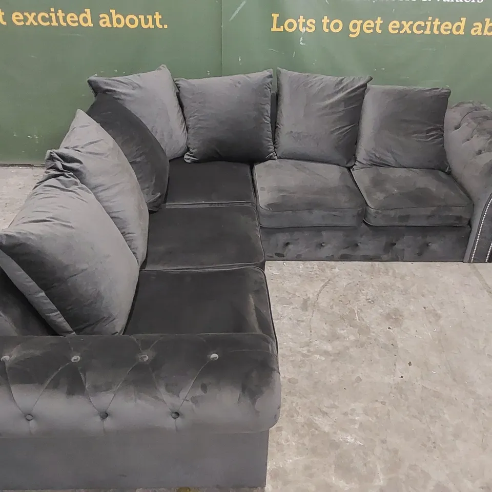 QUALITY DESIGNER GREY VELVET CORNER SOFA