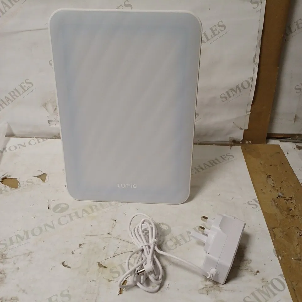 LUMIE VITAMIN L LIGHT