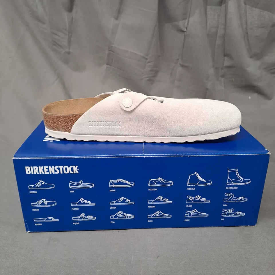 BOXED BIRKENSTOCK BOSTON SLIM FIT SUEDE MULES - SIZE 7