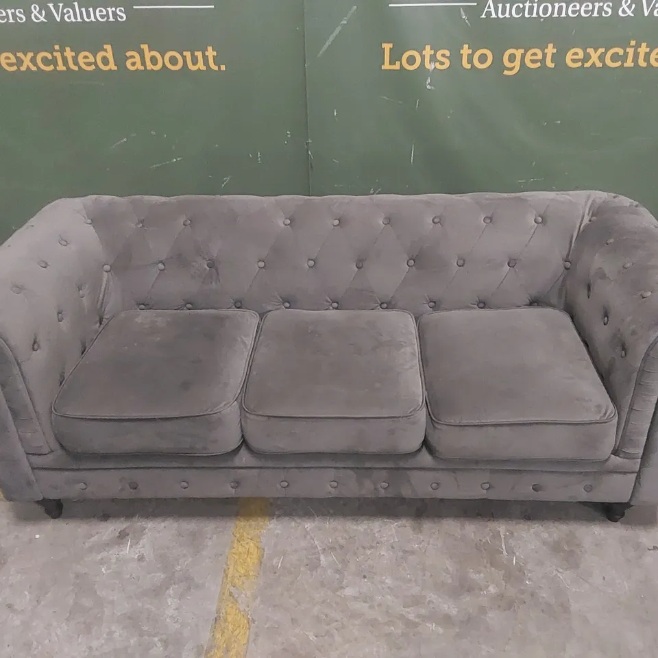 QUALITY DESIGNER 3 SEATER VELVET UPHOLSTERED SOFA 