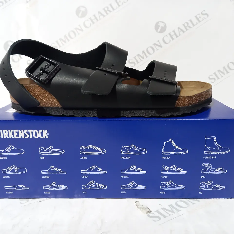 BOXED PAIR OF BIRKENSTOCK MILANO BS OPEN TOE SANDALS IN BLACK UK SIZE 7.5