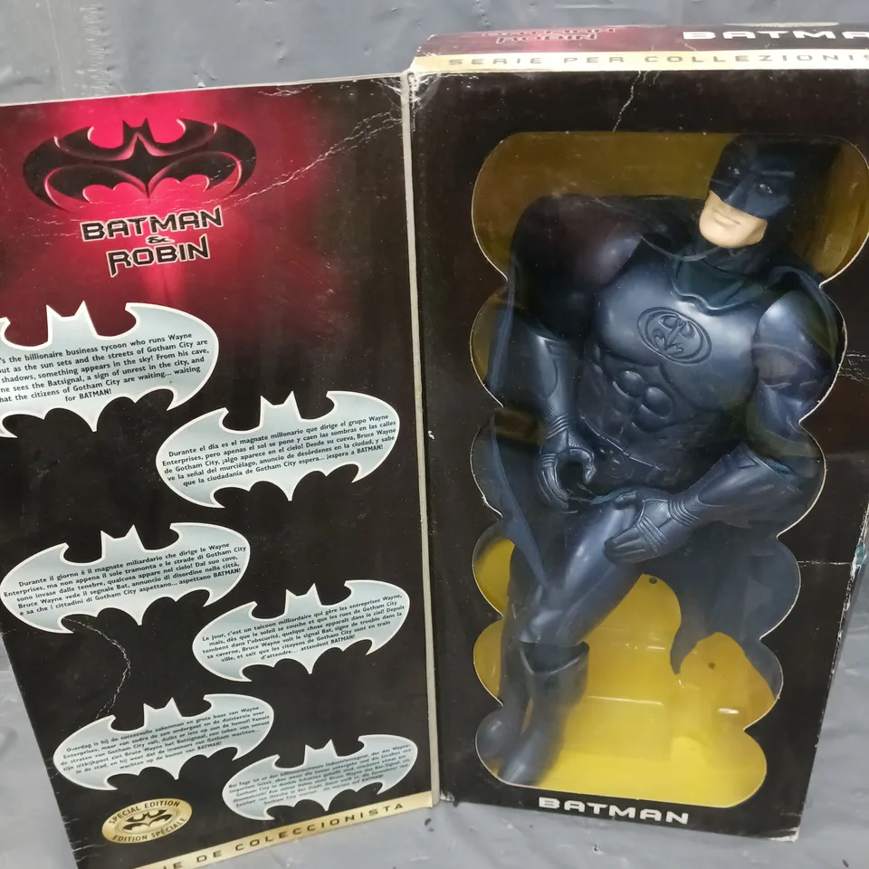 BOXED KENNER BATMAN & ROBIN COLLECTOR SERIES BATMAN FIGURE