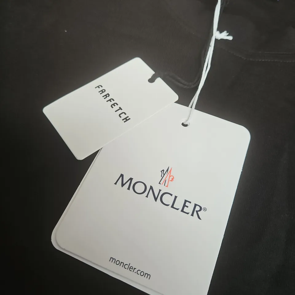 MONCLER BLACK T-SHIRT – UK M