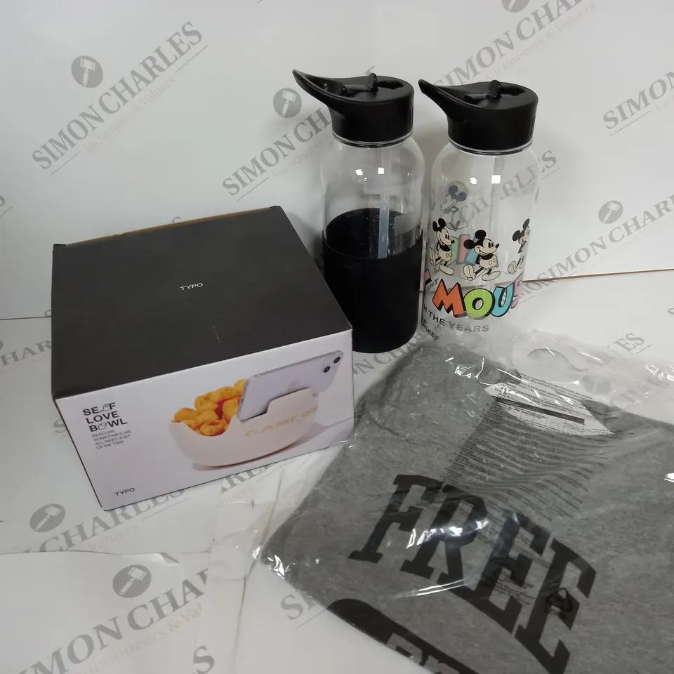 BOX OF APPROXIMATELY 40 ASSORTED HOUSEHOLD ITEMS TO INCLUDE PET CLOTHING ITEMS, WATER BOTTLES, TYPO SELF LOVE BOWL, ETC