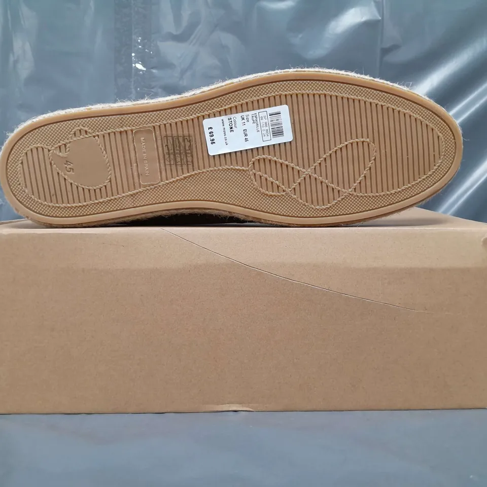 BOXED PAIR OF MOSS ESPADRILLE SHOES IN TAUPE UK SIZE 11