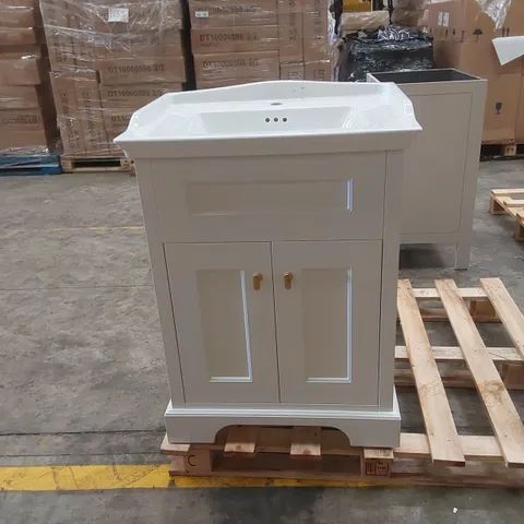 DESIGNER BATHROOM VANITY UNIT WITH BASIN