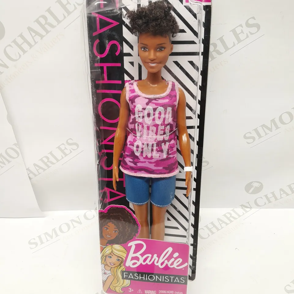 BRAND NEW BOXED BARBIE FASHIONISTAS 128