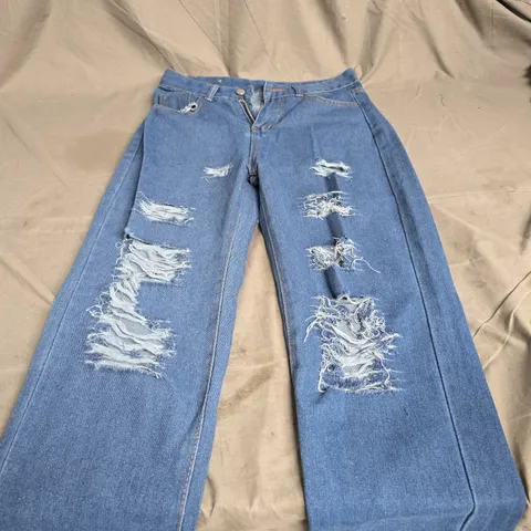 DISTRESSED DENIM JEANS – BLUE