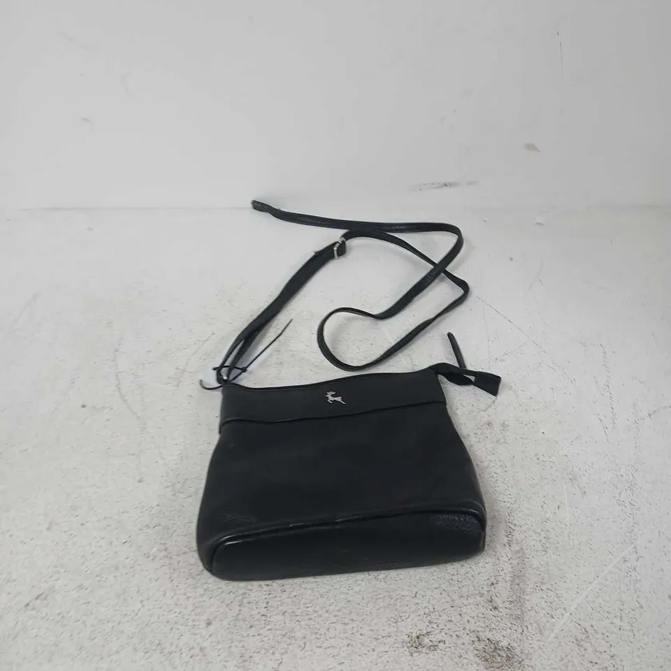 BOX OF APPROXIMATELY 15 ASSORTED ITEMS TO INCLUDE: KIPLING BAG 