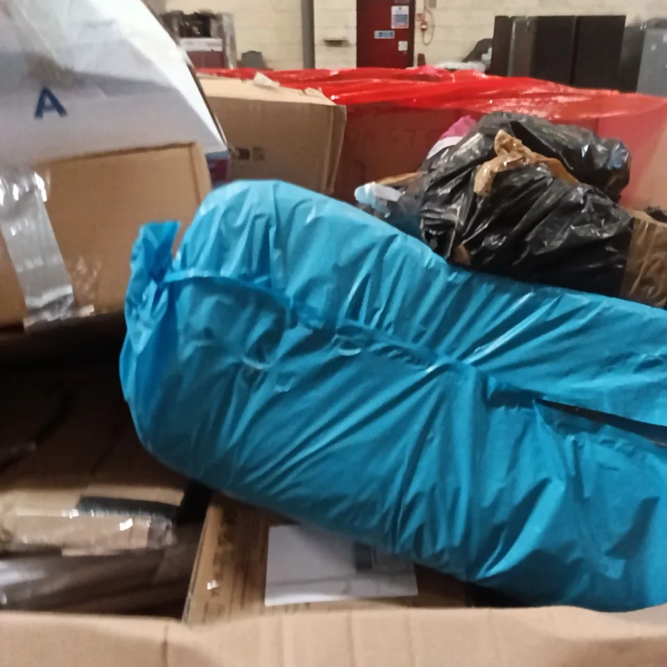 PALLET CONTAINING A LARGE QUANTITY OF ITEMS TO INCLUDE - AIR COOLER, INSECT KILLER, BLINDS ETC