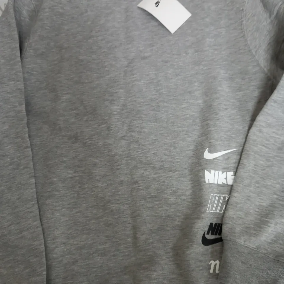 NIKE GREY CREWNECK SWEATSHIRT - MEDIUM